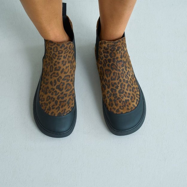 D&aacute;msk&eacute; Barefoot Chelsea GROUNDIES&reg; SIENNA Leopard&iacute;