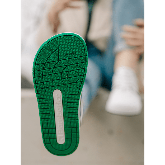 Barefoot kedai Barebarics Arise - White & Green