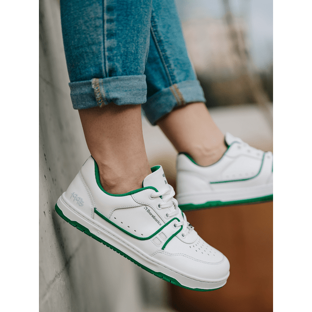 Barefoot kedai Barebarics Arise - White & Green