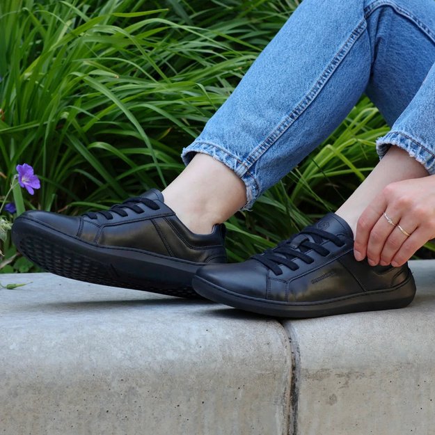 Skinners barefoot batai Streetsurfer juoda