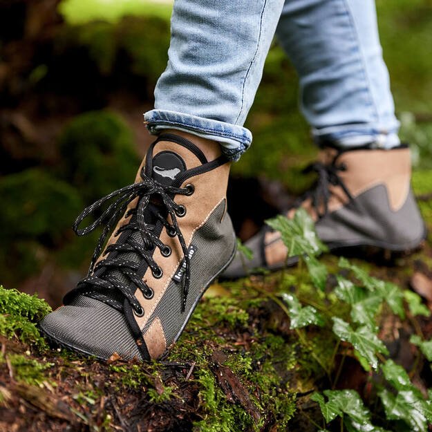 Leguano barefoot JASPAR forester 2