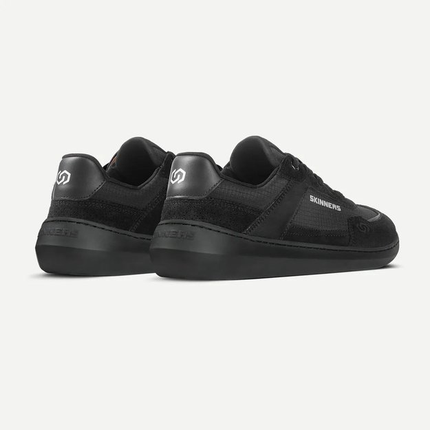 Skinners  barefoot batai Allrounder juoda