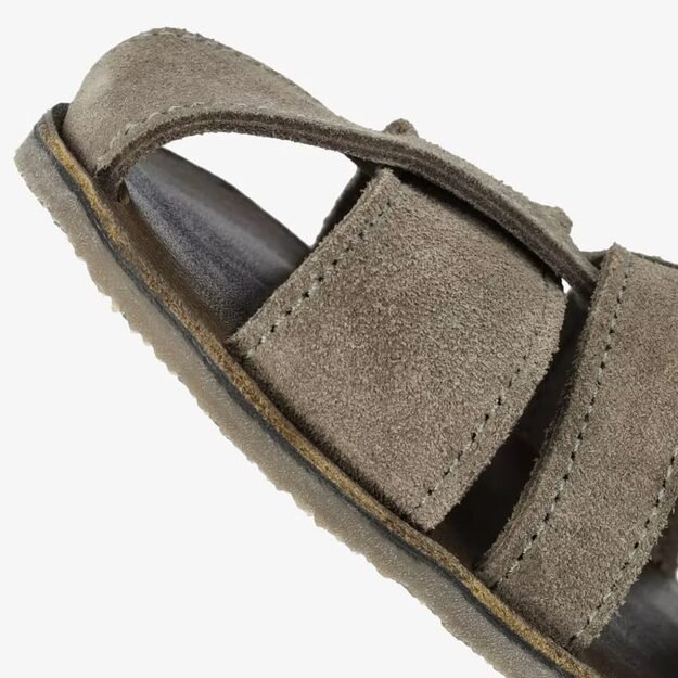 Barefoot Sand&aacute;ly GROUNDIES&reg; Catania Khaki