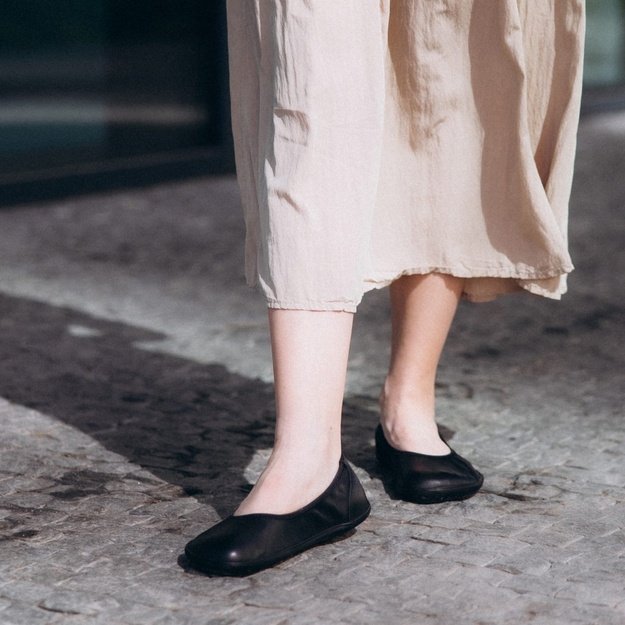 D&aacute;msk&eacute; Barefoot Baler&iacute;ny GROUNDIES&reg; Lily 3.0 Čern&eacute;