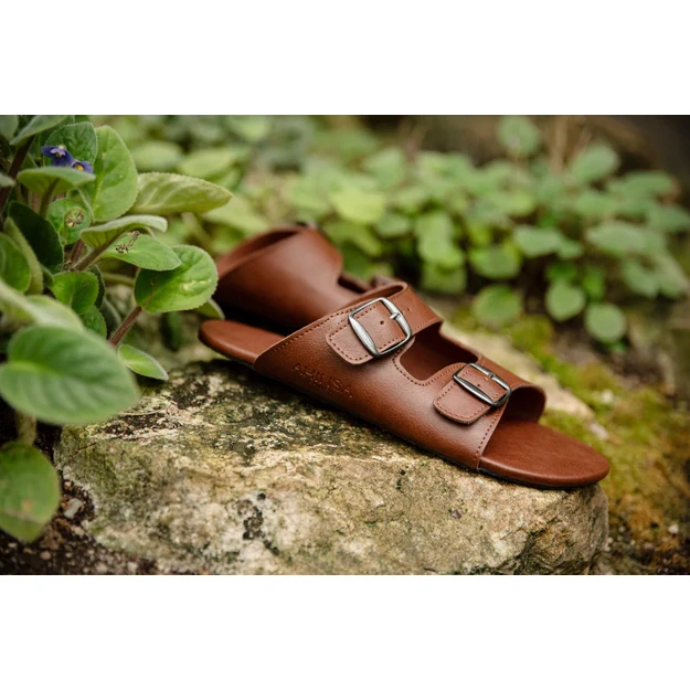 AHINSA  barefoot  šlepetės Sandals ruda 