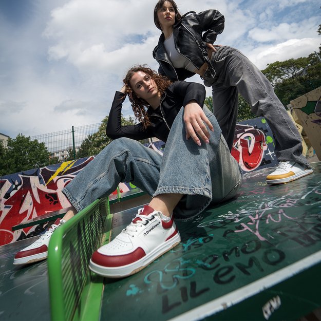 Barefoot kedai Barebarics Wave - White & Crimson Red