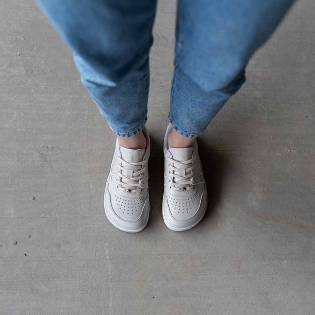 Barefoot kedai Barebarics Arise - Cream White