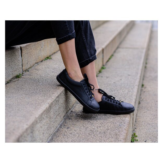 ANTAL Barefoot kedai Amada - juoda