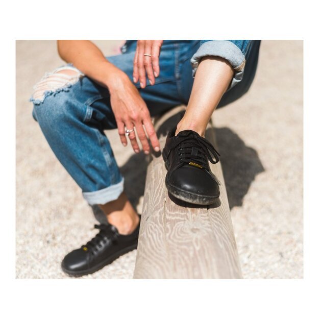 ANTAL Barefoot kedai Amada - juoda