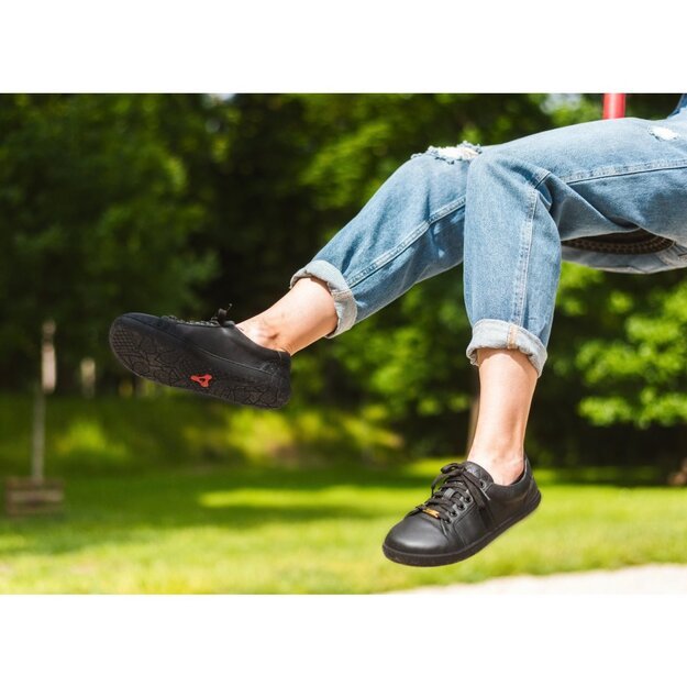 ANTAL Barefoot kedai Amada - juoda