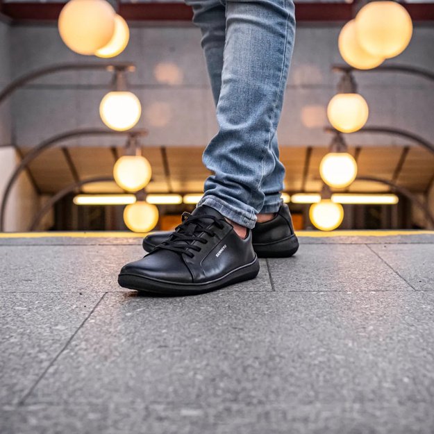 Moonwalker Black (Black)