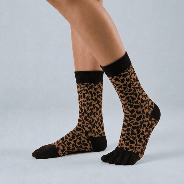 Knitido Essentials Midi pirštuotos kojinės  leopardas